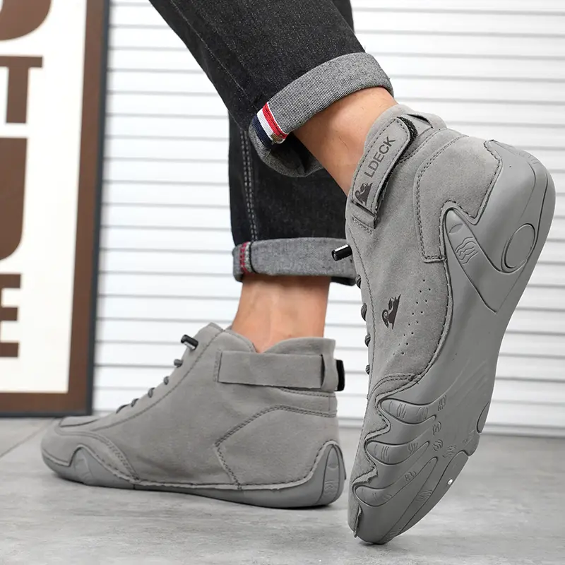 Leather Casual Shoes Luxury Men Ankle Boots Fashion High Top Sneakers shoes 2023 Designer Loafers Men Moccasin Motorcycle Shoes