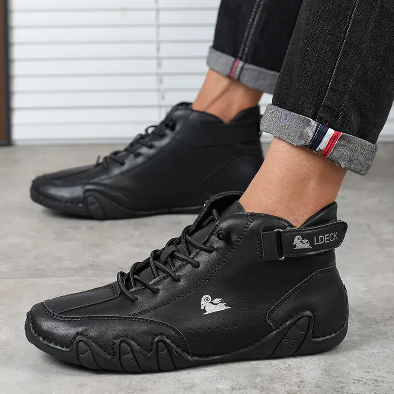 Leather Casual Shoes Luxury Men Ankle Boots Fashion High Top Sneakers shoes 2023 Designer Loafers Men Moccasin Motorcycle Shoes
