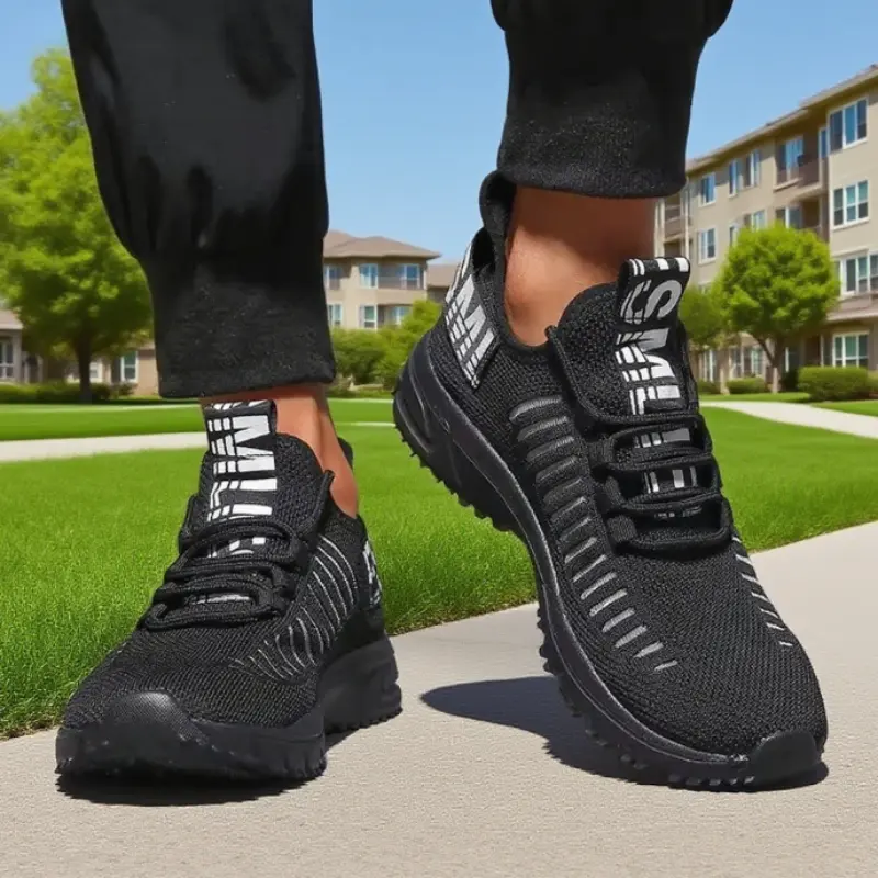 New Arrival Men's Breathable Mesh Running Shoes 2025 Lightweight Athletic Sneakers Stylish Casual Sports Footwear Sneakers Men
