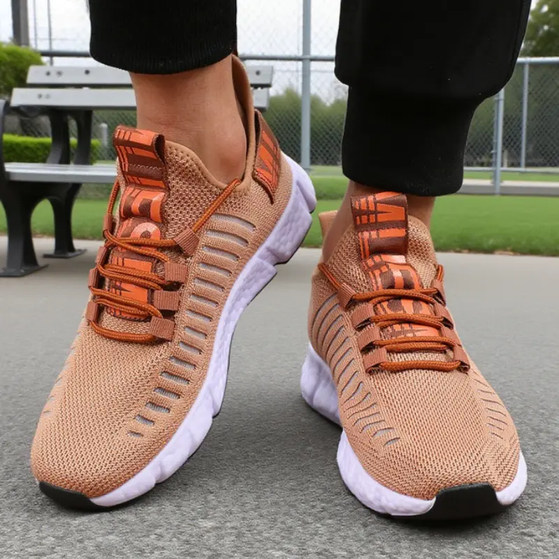 Chic Men's Mesh Running Shoes 2025 Breathable Lightweight Athletic Sneakers Fashion Casual Lace Up Sports Shoe Tenis Para Hombre