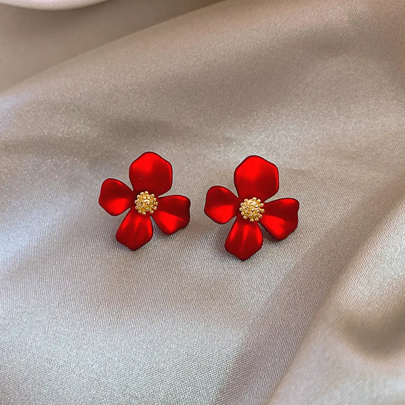 1 Pair New Flower Stud Earrings Red Petal Earring for Woman Korean Fashion Weddings Party Jewelry Accessories Gift