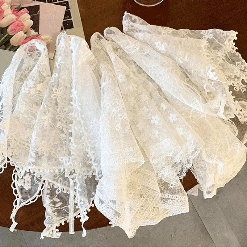 Fashion Lace Bandana Headband Print Hair Scarf Bohemia Triangle Headscarf Hair Bands for Womens Girl Fashion Sweet Kerchief Gift