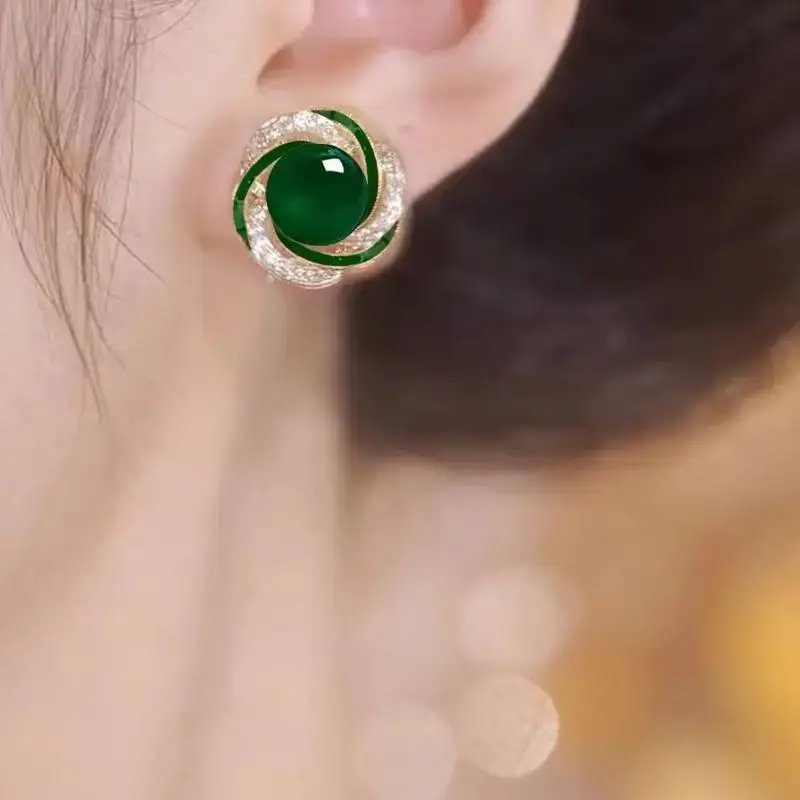 New South Korea Green Cat's Eye Stone Earrings Elegant Fashion Simple Small Earrings Women's Jewelry