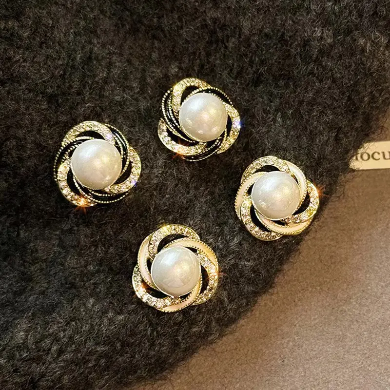 New South Korea Green Cat's Eye Stone Earrings Elegant Fashion Simple Small Earrings Women's Jewelry