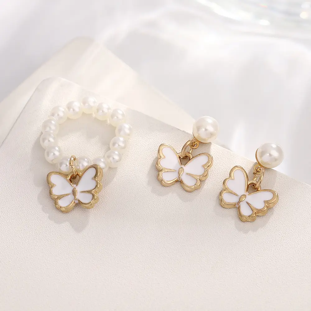 4pcs/Set Sweet Jewelry Set Butterfly Pendant Imitation Pearl Necklace Women Pearl Bracelet Earrings Girl Jewellery Women Gift