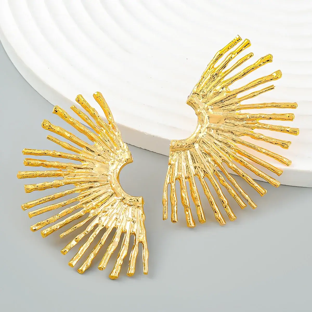 1 Pair Fashion Alloy Half Sun Flower Earrings Women's Fashion Party Vintage Metal Ear Jewelry Stainless Steel Earrings