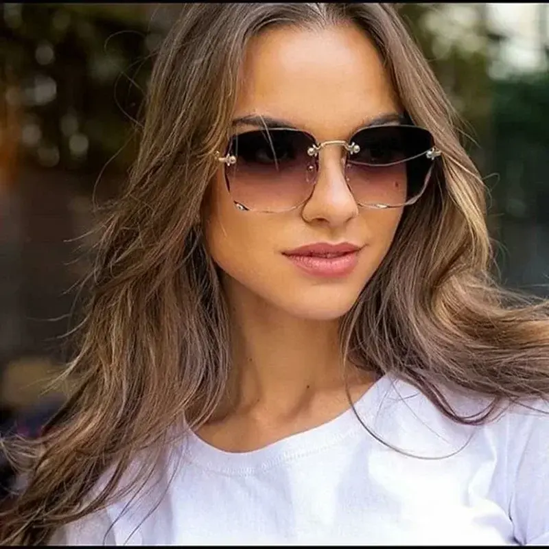 New Luxury Sunglasses Europe United States Rimless Big Square Fashion Glasses Ladies Street Shoot Catwalk UV Resistant Glasses