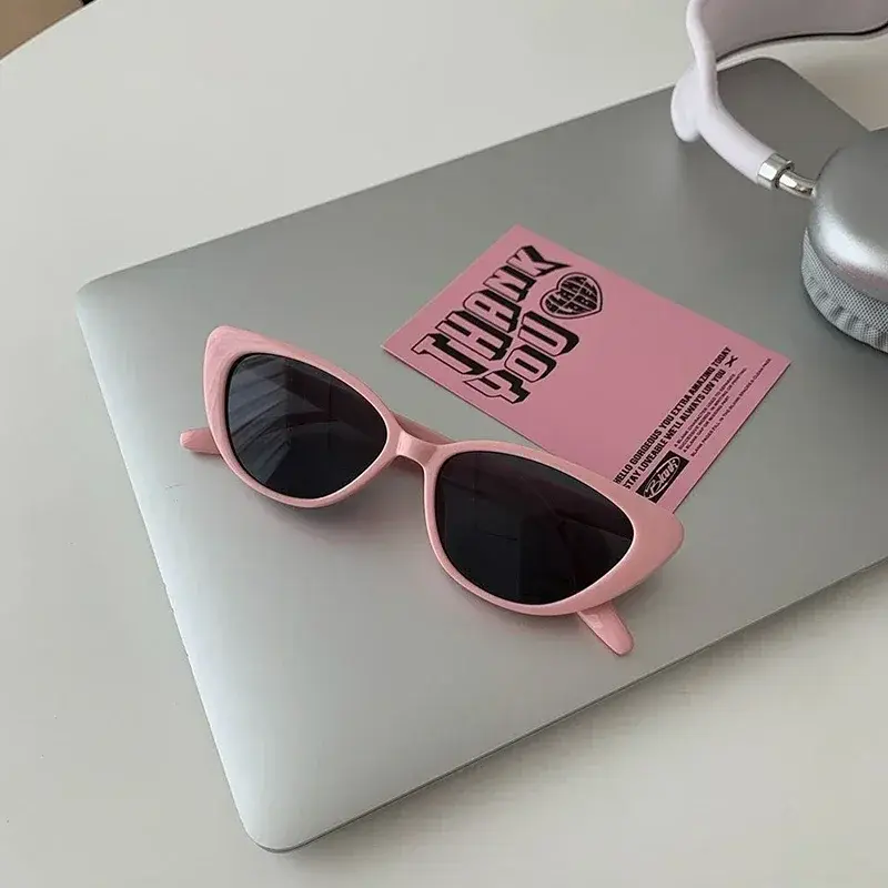 New Vintage Cat Eye Women Sunglasses Vintage Small Frame Sun Glasses for Men Luxury Brand Design Outdoor Eyewear UV400
