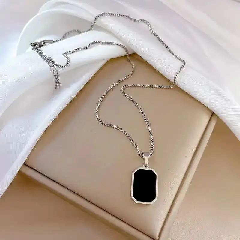 High Quality Stainless Steel Minimalist Rectangular Pendant Korean Black Epoxy Women's Gold Necklace Exquisite Long Jewelry Gift