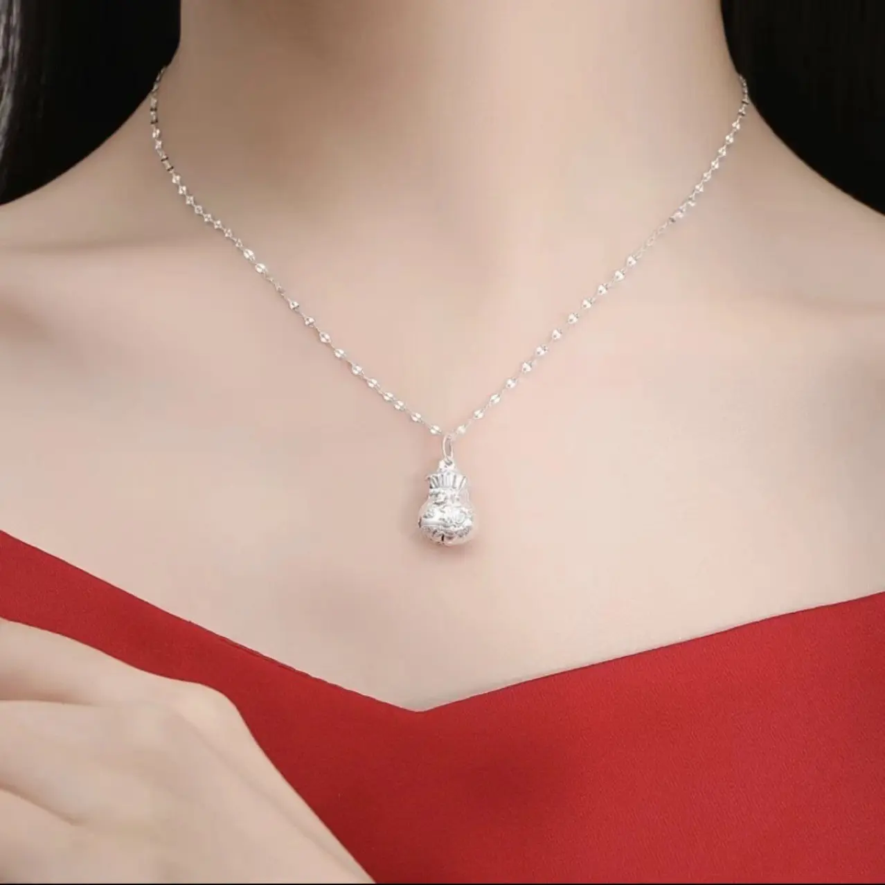 Classic Stainless Steel Lucky Bag Pendant Necklace Women Charm Geometry Round Good Luck Blessing Bag Choker Chains Jewelry Gifts