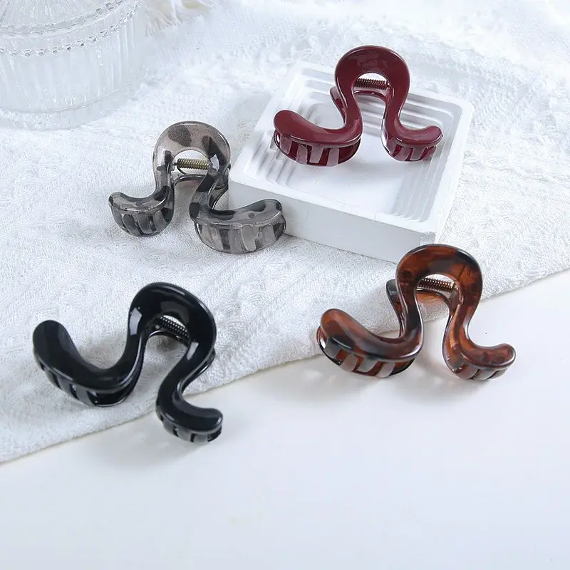 Fashion Simple Irregular Hair Catch Clip Shark Clip Women's Premium Hairpin Back Head Ponytail Hair Accessories Hairpin Elegant