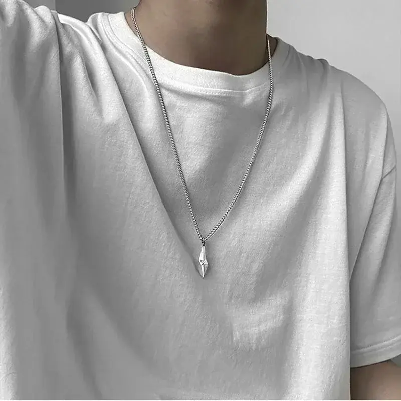 Fashion 3D Thunder Lighting Pendant Necklace for Men Women Stainless Steel Neck Chains Geometric Rhombic Charm Hip Hop Necklace