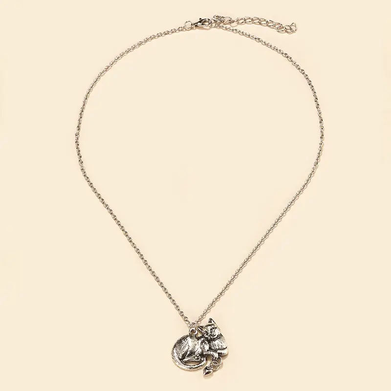 New Retro Antique Gold /Silver Color Mysterious Animal Cat Miss Necklace for Men and Women Personalized Trendy Jewelry