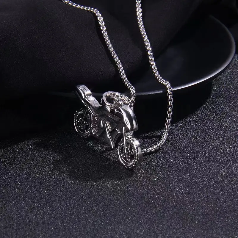 Fashion Punk Motorcycle Series Rider Stainless Steel Men Necklace Pendant Chain Fashion Retro Jewelry Gifts Wholesale Necklace