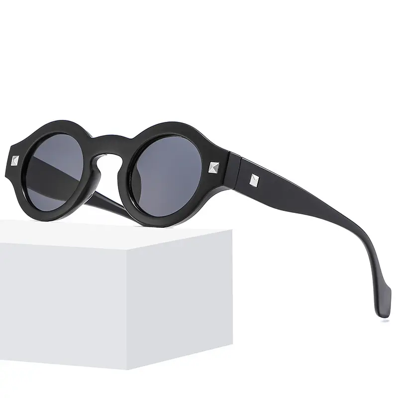 Vintage Rivet Small Round Sunglasses Women Men Metal Hinge Glasses Frame Grey Transparent Shades Outdoor Eyewear Lentes Очки