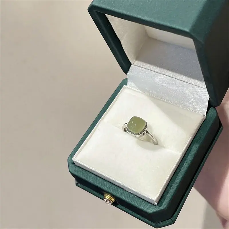 Fashion Vintage Artificial Jade Square Ring Autumn Winter Chinese Style Crystal Geometric Finger Ring for Women Fashion Jewelry