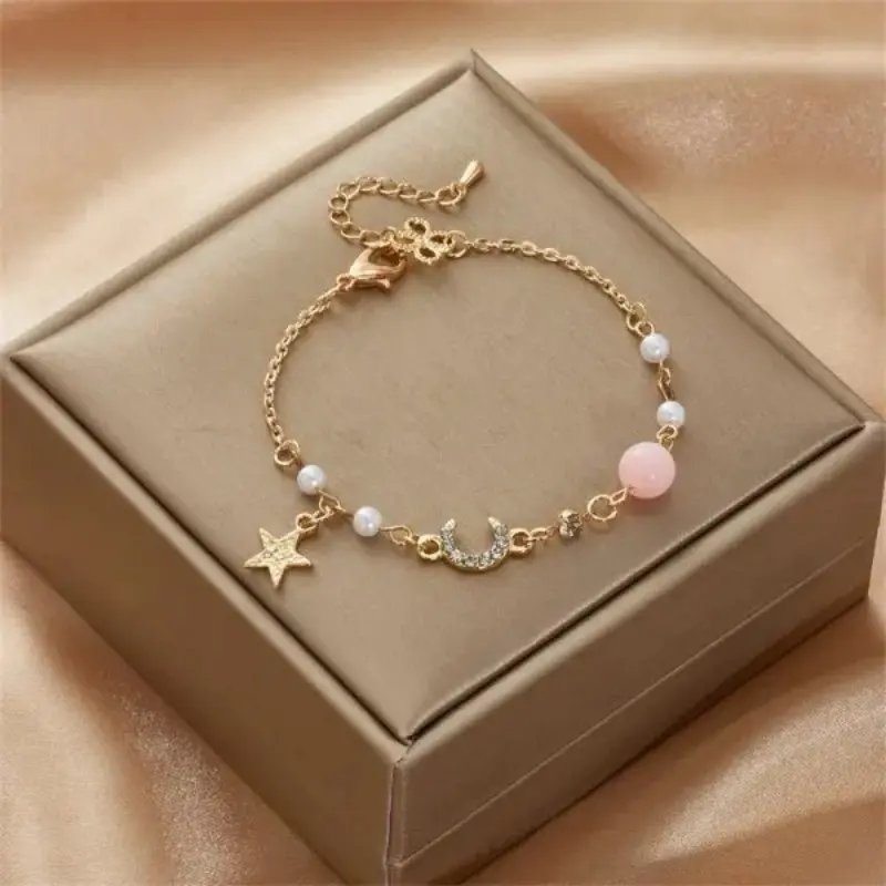New Romantic Moon Bracelet for Women Ladies Elegant Exquisite Moon Star Heart Link Chain Bracelets Christmas Charm Jewelry