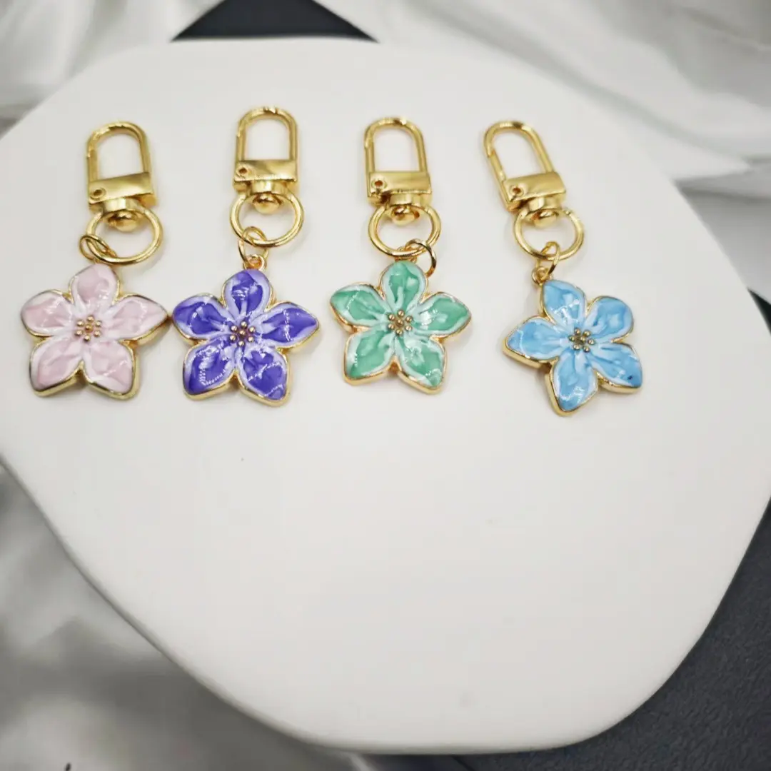 Fashion Lovely Sakura Flower Keychain Charm Enamel Simple Cute Girl Pear Blossom Pendant Women Bag Charms Key Chains Accessories