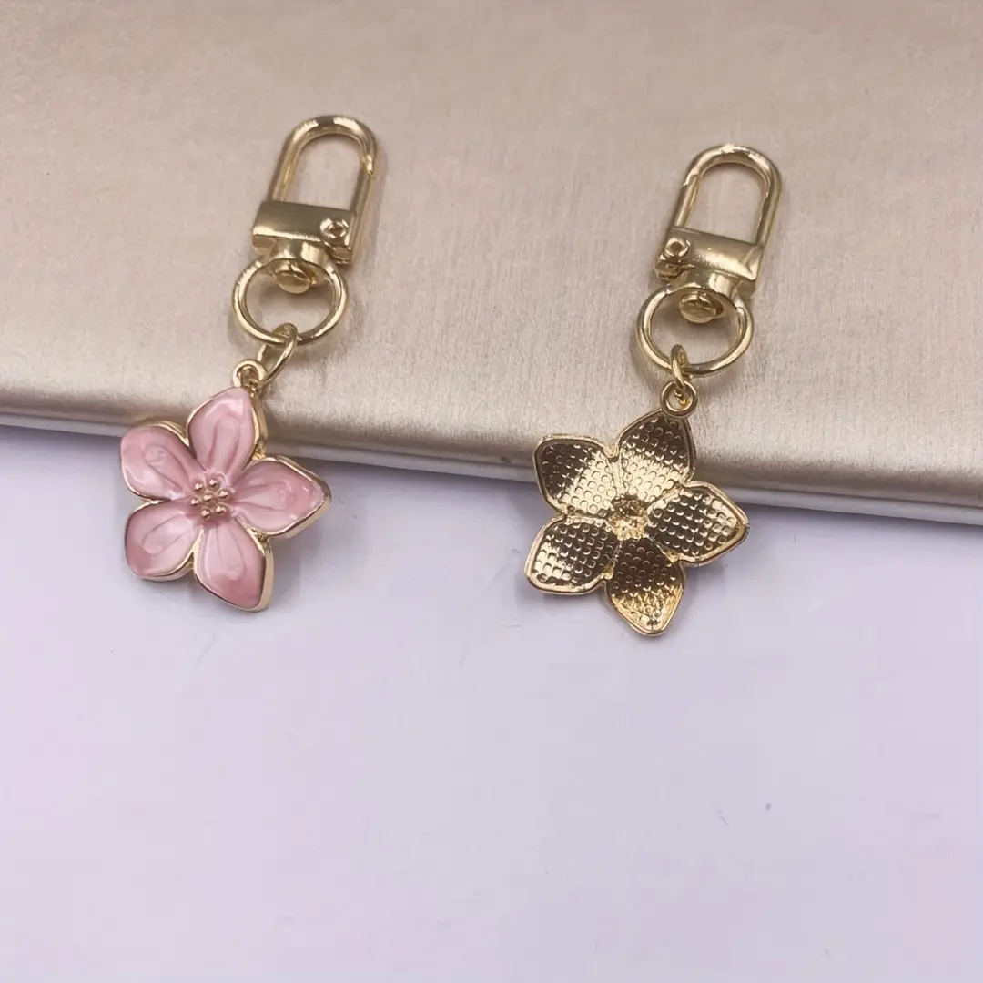 Fashion Lovely Sakura Flower Keychain Charm Enamel Simple Cute Girl Pear Blossom Pendant Women Bag Charms Key Chains Accessories