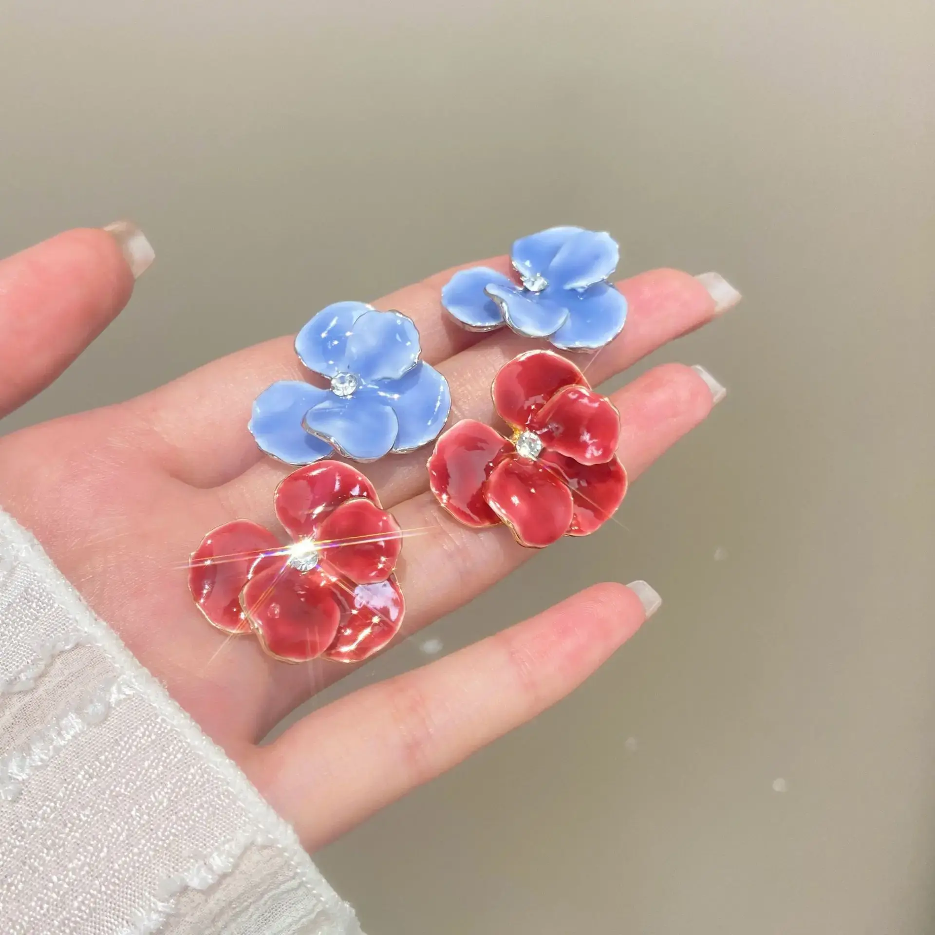Luxury Red Blue Flower Stud Earrings for Women Wedding Party Enamel Oil Crystal Big Earrings Trendy Elegant Jewelry Girls Gift