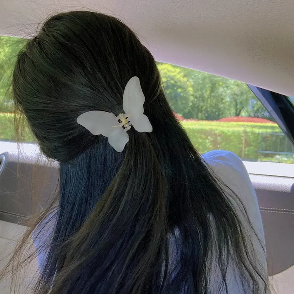Fashion Hair Claw Elegant Cross Teeth Butterfly Shape Design Hair Clip Women Fishtail Large Barrette Matte Texture Headwear Clip