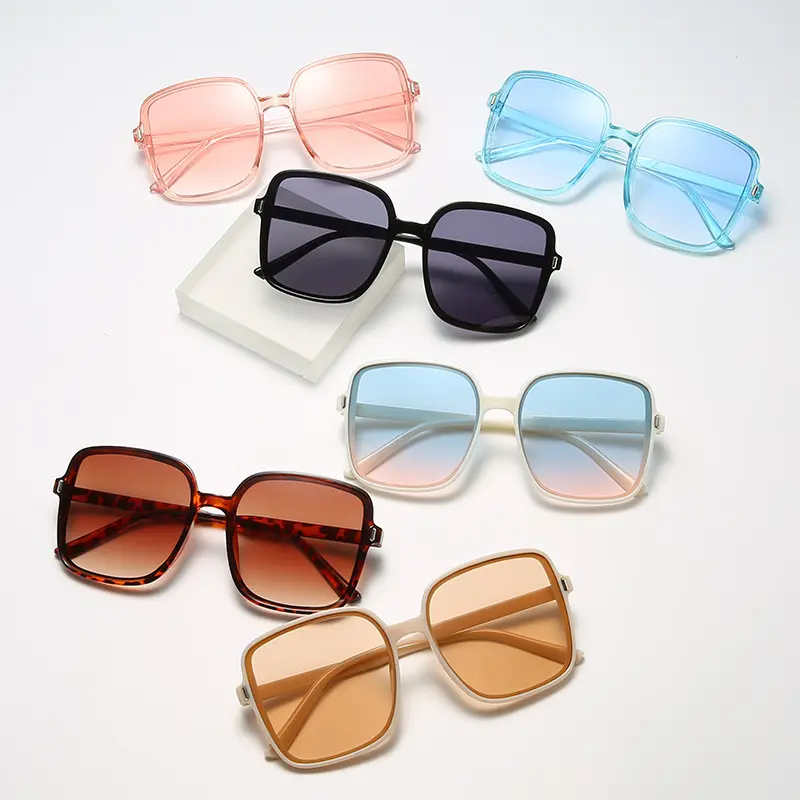 High-quality Fashion Square Oversized Sunglasses Women Vintage Big Frame UV Protection Sun Glasses Shades Ladies UV400 Eyewear