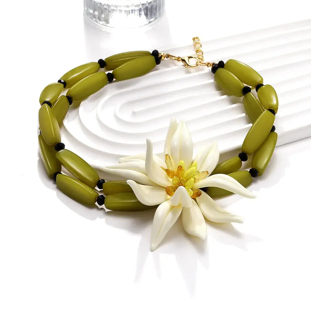 Fashion Fresh Vacation Bead Three-dimensional Large Flower Collarbone Chain Hand Woven Resin Women Necklace Earring Bracelet Set