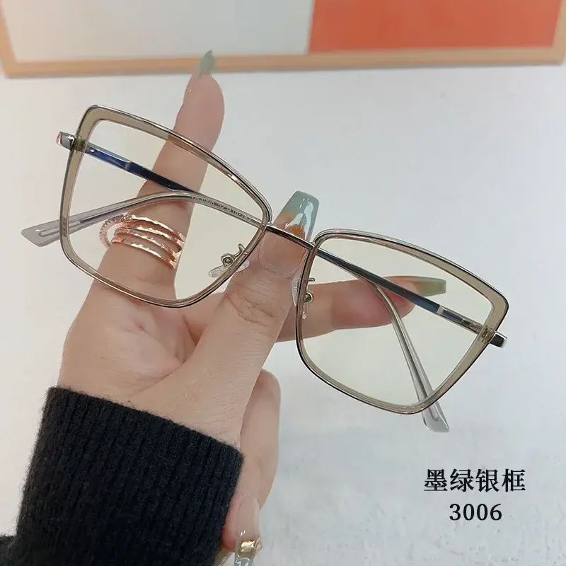 New Korean Women Fashionable Oversized Eyeglasses Frame Anti Blue Light Glasses Myopia Glasses Frame Flat Lens Men Wholesale