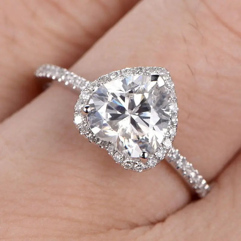 New Fashionable and Simple Love Zircon Ring for Women's Wedding Engagement Ring Exquisite Festival Gift
