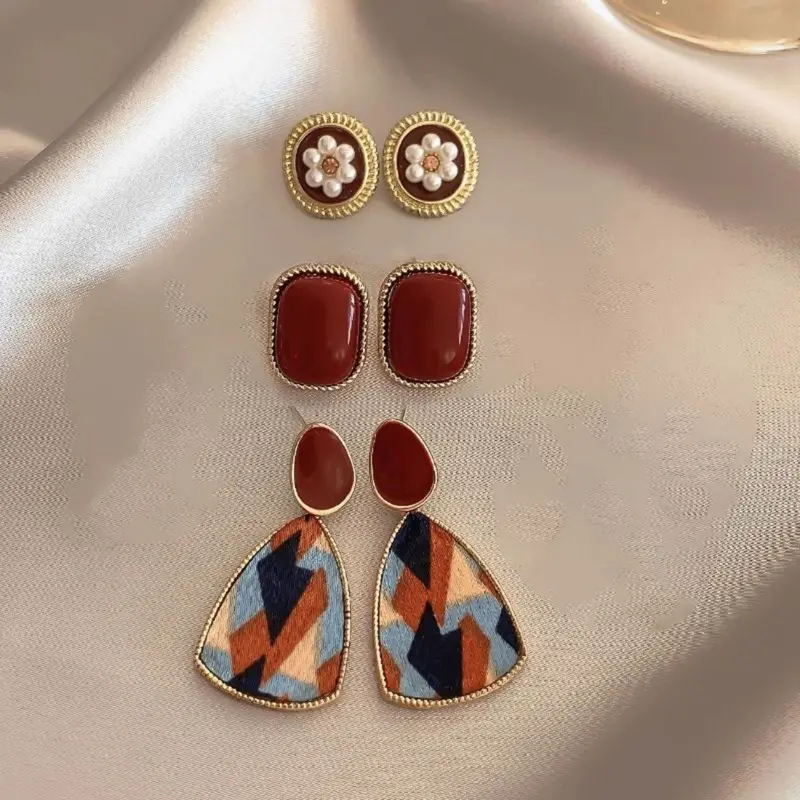 1 Pairs Silver Needle Wine Red Retro Hong Kong Style No Pierced Female Temperament High Sense Pearl Earrings High Sense Earrings
