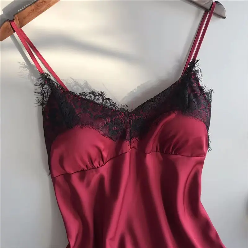 Elegant Sexy Women's V-Neck Sexy Lace Pajama Set Women's Sexy Lace Suspender Top Shorts Set Casual Home Pajamas