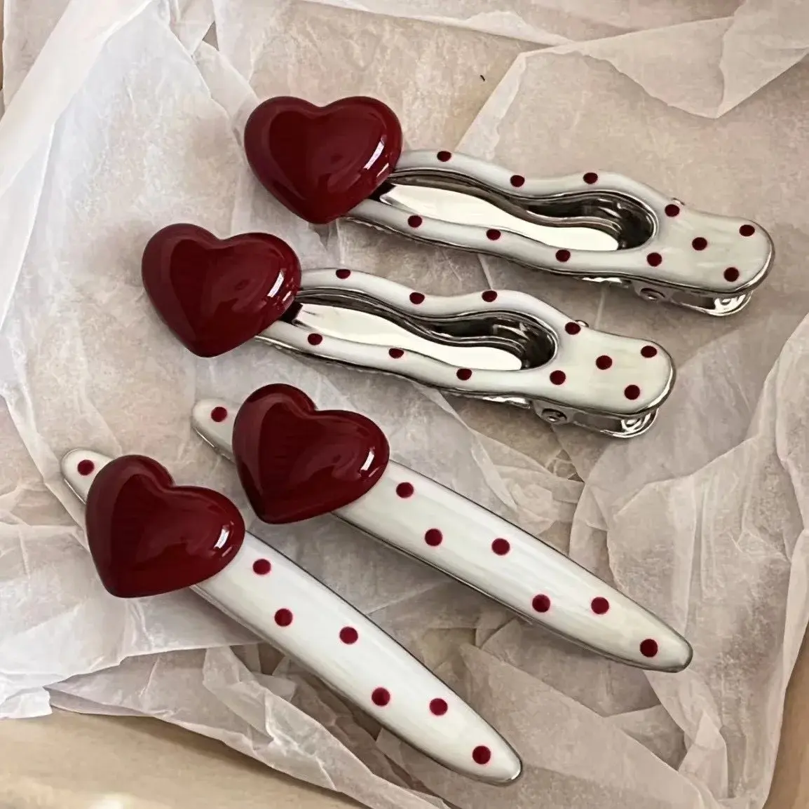 Fashion Red Polka Dot Love Hair Clip Red White Color Duck Mouth Clip Cute Girl Versatile Bangs Clip Hair Accessory Short Hair