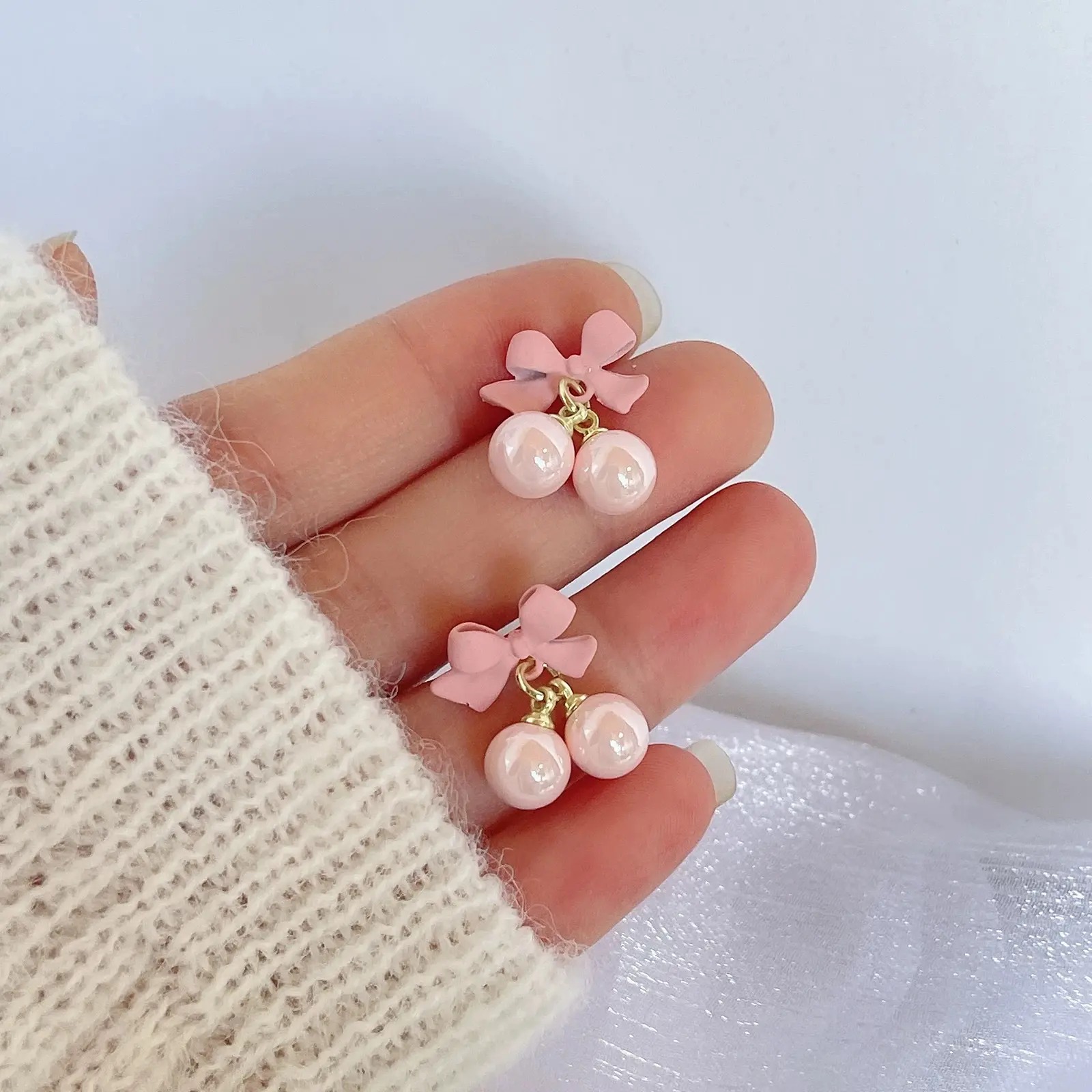 Fashion Bow Earrings Women Girls Design Charm Round Bead Drop Luxury Stud Earrings Student Jewelry Gifts