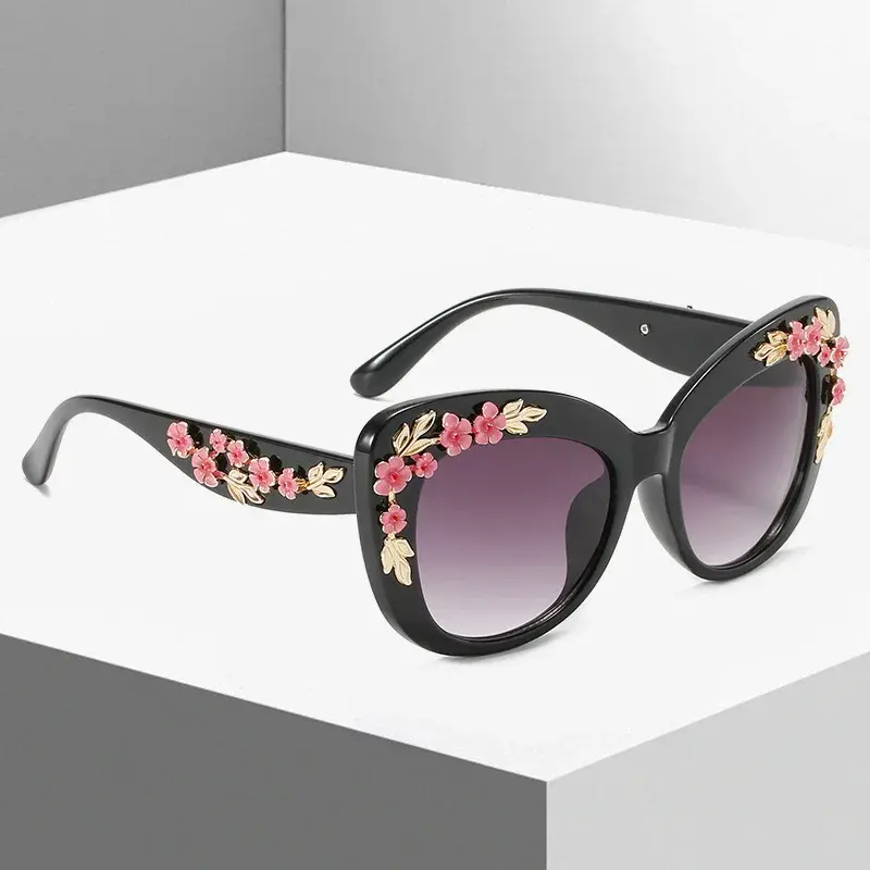 Fashion Cat Eye Sunglasses Rose Fancy Decorative Eyewear Retro Personal Design Flower Sunglasses Women Vintage Gafas De Sol