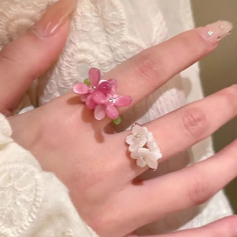 Fashion Simple Acrylic Wind Chime Flower Elastic Ring Hand Woven Stretchable Luxury Women's Ring Aesthetic Jewelry Gift