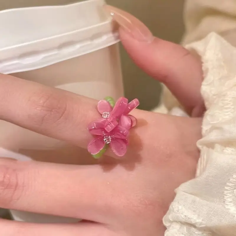 Fashion Simple Acrylic Wind Chime Flower Elastic Ring Hand Woven Stretchable Luxury Women's Ring Aesthetic Jewelry Gift