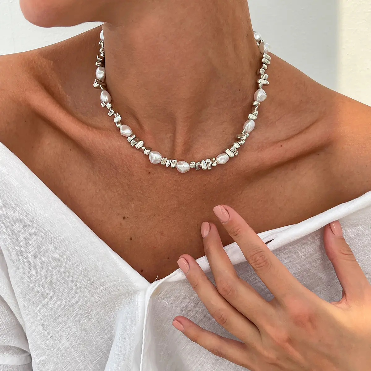 Retro Baroque Irregular Imitation Pearl Woven Collarbone Fashion Necklace Women's Simple Sweet Girl Luxury Birthday Jewelry