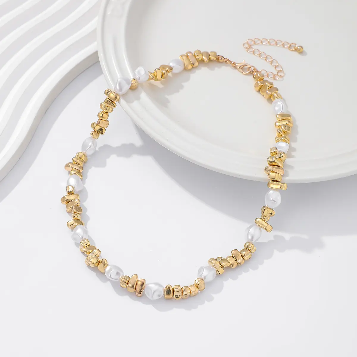 Retro Baroque Irregular Imitation Pearl Woven Collarbone Fashion Necklace Women's Simple Sweet Girl Luxury Birthday Jewelry