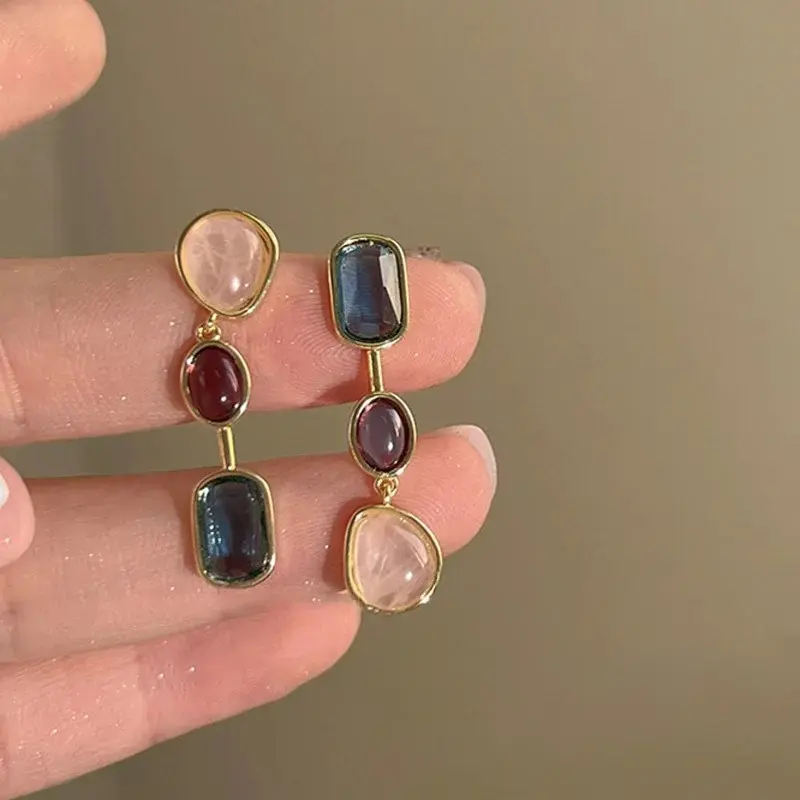 Fashion Asymmetric Colorful Gem Earrings Retro Temperament Luxury Women Decoration Retro Design Dangle Earring Party Jewelry