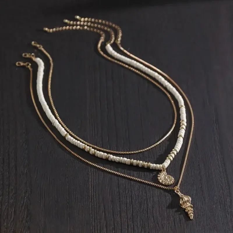 New Classic Conch Shell Pendant Necklace for Men Bohemian Coconut Husk Beaded Choker 3-layer Necklace Summer Beach Neck Jewelry