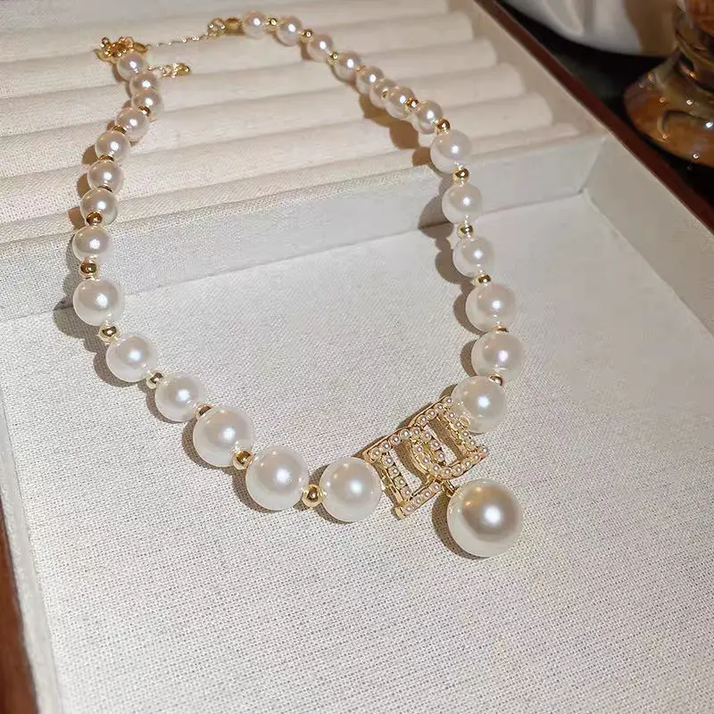 Korean Ins Minimalist Personalized Women Elegant Pearl Clavicle Chain Collares Ladies Short Pendant Jewelry Necklace Gift