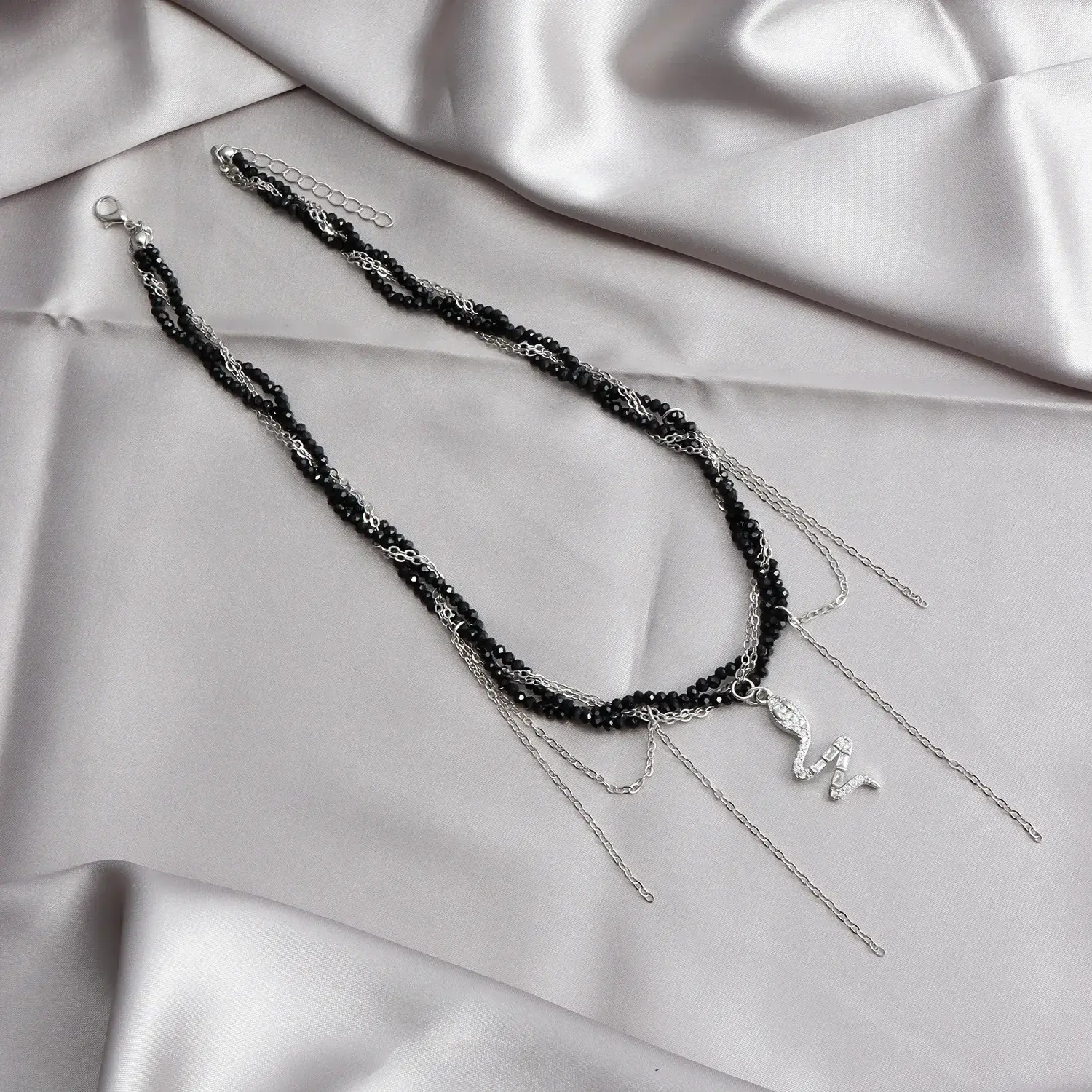 Fashion Trend Cross Serpentine Necklace Glass Crystal Ins Fashion Ins Punk Hip Hop Fringe Necklace Women Party Jewelry