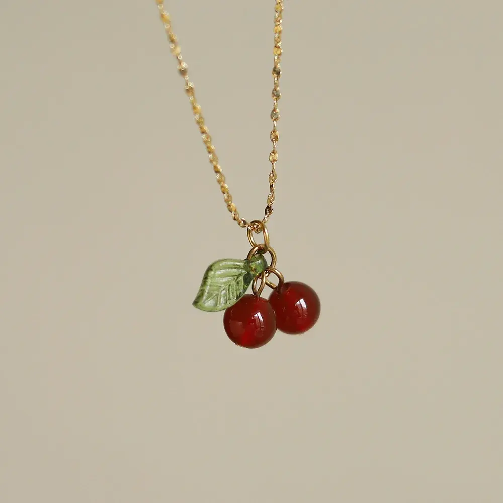 New Stainless Steel Red Cherry Necklace Natural Stone Beads Pendant Chain Necklace Women's Fashion Wedding Jewelry Birthday Gift