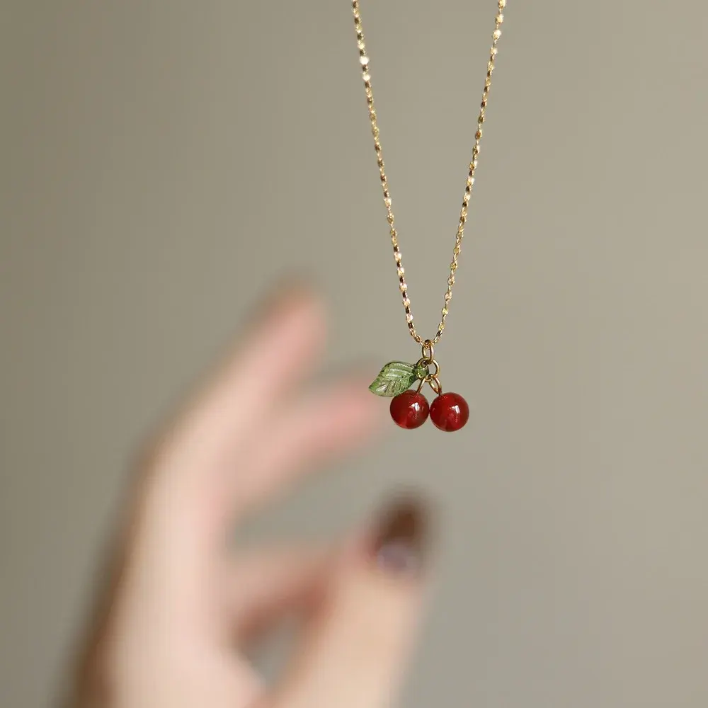 New Stainless Steel Red Cherry Necklace Natural Stone Beads Pendant Chain Necklace Women's Fashion Wedding Jewelry Birthday Gift