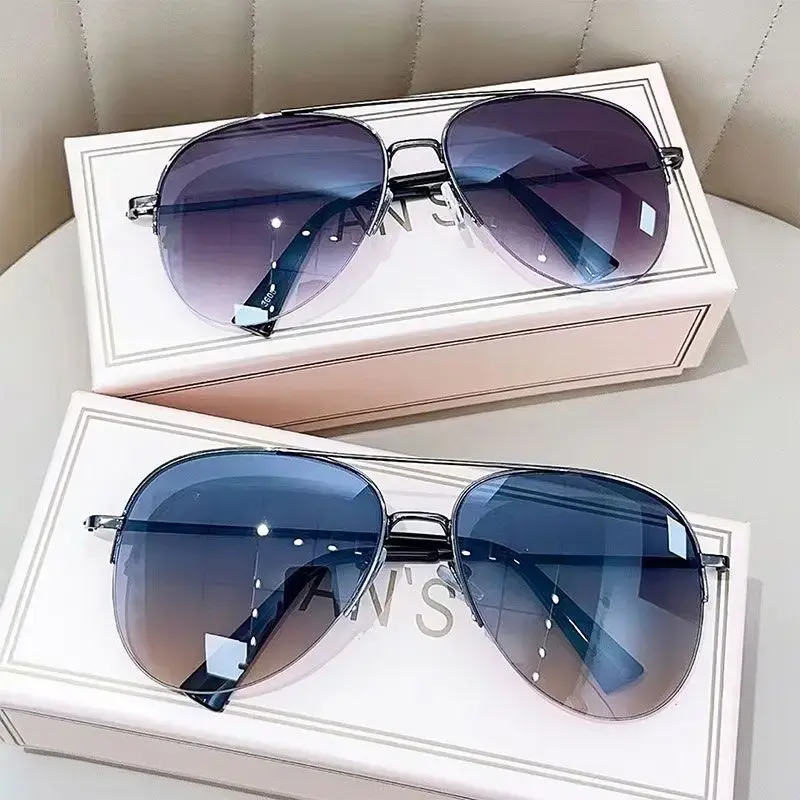 New Fashion Gradient Sunglasses for Men Big Frame Riding Pilot Sun Glasses  Design Anti-reflective Lunette De Soleil Homme UV400