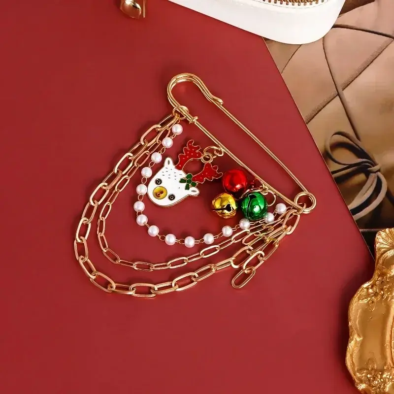 Lovely Enamel Christmas Santa Claus Snowman Pendants Brooch Badge Xmas Laple Pin New Year Party Jewelry Gifts for Women Men Kids