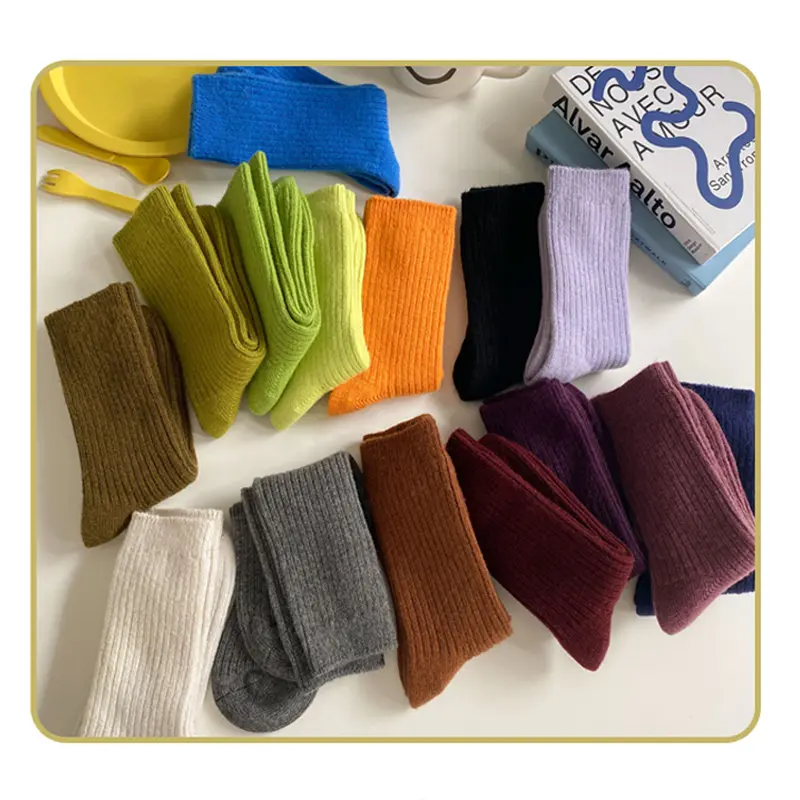 Winter Warm Solid Color Women Socks Wool Thicker Solid Socks Fashion Middle Tube Merino Wool Socks Against Cold Snow Terry Sock