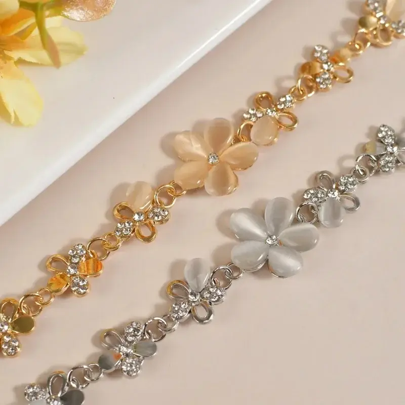 Fashion Lucky Flower Bracelet Crystals Chain Woman Stainless Steel Flower Bracelet Women Valentines Gift Wedding Party Jewelry