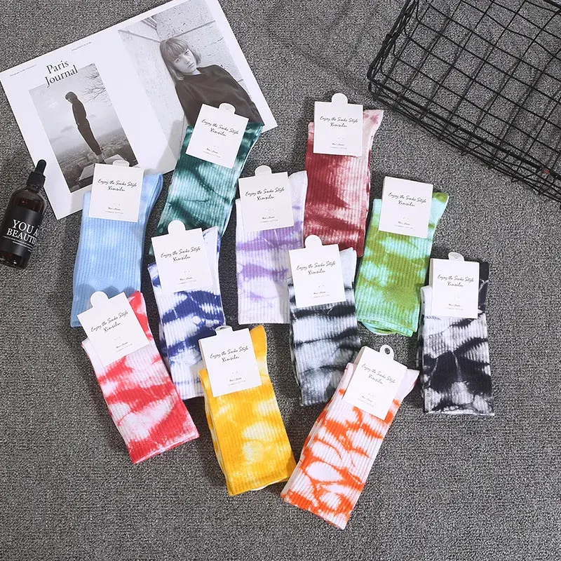 Street Trendy Hip Hop Style Men's and Women's Tie-dye Socks, Cotton, Solid Color, Used for Sports Basketball, Skateboarding