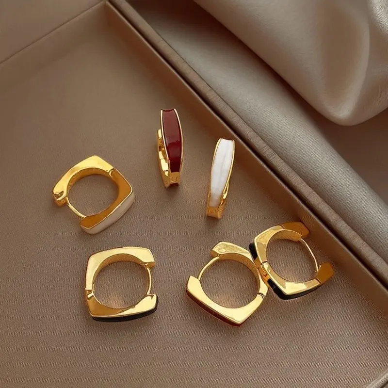 New Trend Oil-dropping Geometric Square Earrings for Women Simple Fashion Retro Earrings Temperament Girls Daily Wear Jewelry